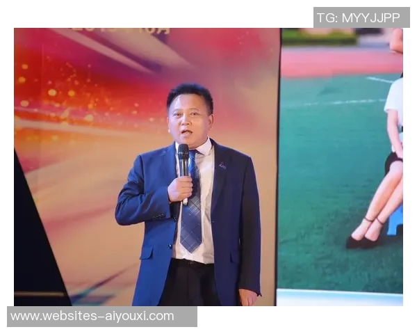 史鸿飞的奋斗历程与人生智慧探讨：从平凡到卓越的成长之路