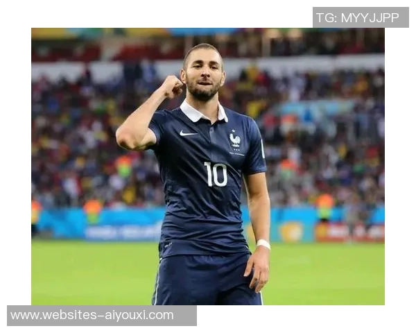 本泽马:从天才少年到足球巨星的传奇旅程与成就解析 本泽马:从天才少年到足球巨星的传奇旅程与成就解析